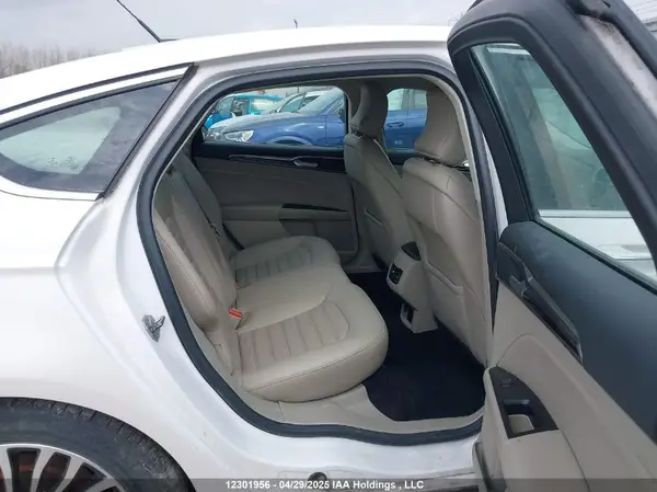 3FA6P0PU8HR209373 2017 FORD FUSION - Image 8