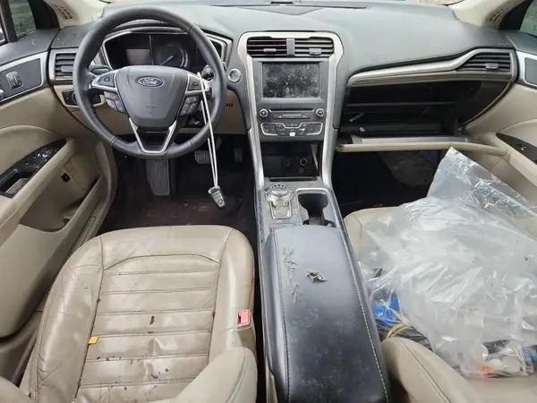 3FA6P0PU8HR281013 2017 FORD FUSION - Image 8