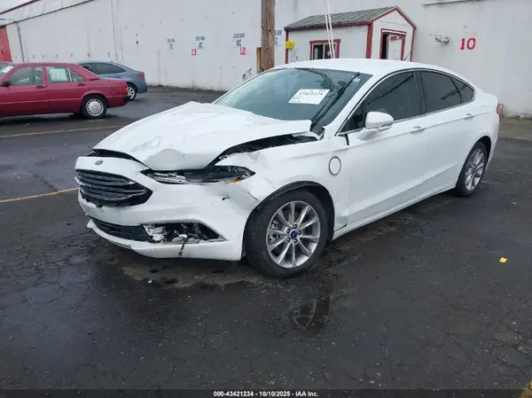 3FA6P0PU8HR300966 2017 FORD FUSION - Image 2