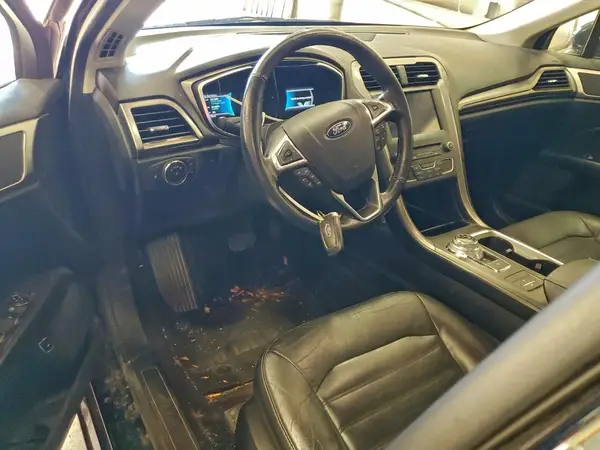 3FA6P0PU8HR320439 2017 FORD FUSION - Image 8