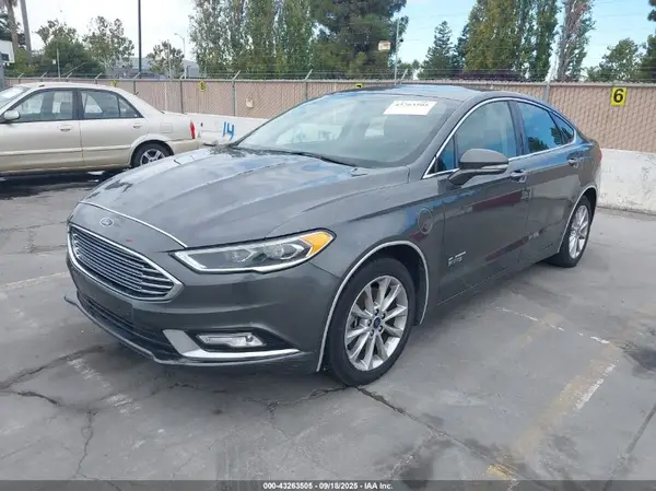 3FA6P0PU8HR368460 2017 FORD FUSION - Image 2
