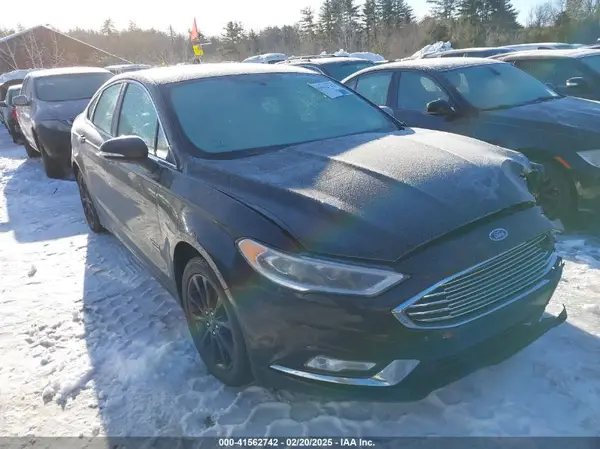 3FA6P0PU8HR371519 2017 FORD FUSION - Image 1