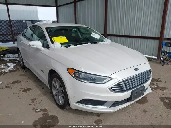 3FA6P0PU8JR123339 2018 FORD FUSION - Image 1