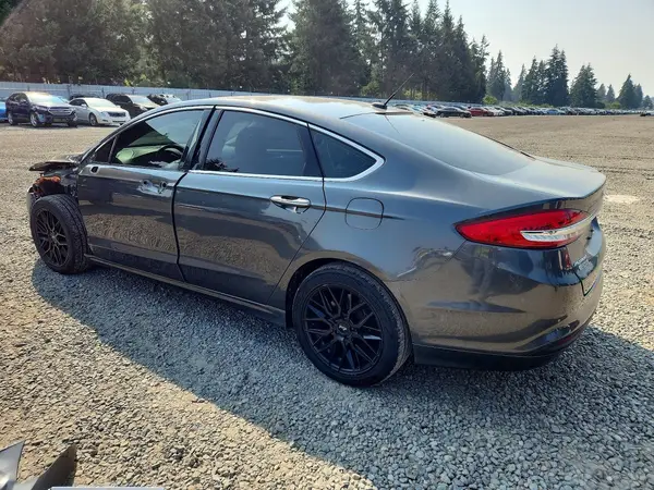 3FA6P0PU8JR131201 2018 FORD FUSION - Image 2