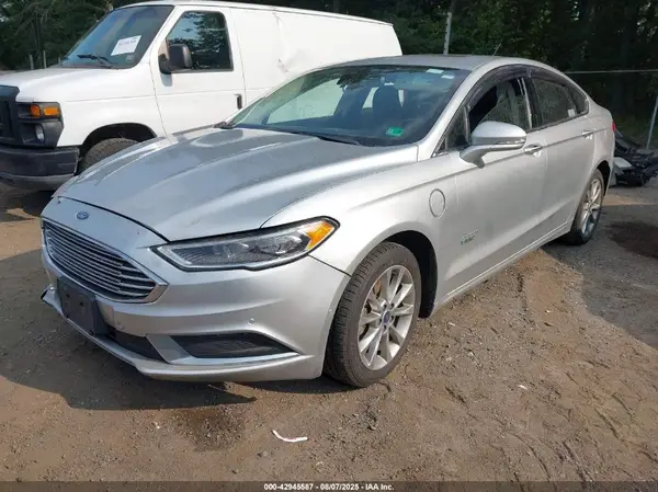 3FA6P0PU8JR179409 2018 FORD FUSION - Image 2