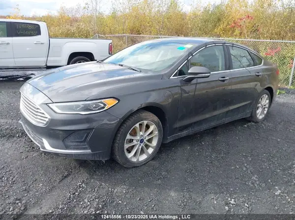 3FA6P0PU8KR223619 2019 FORD FUSION - Image 2