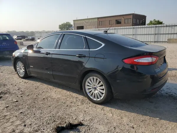 3FA6P0PU9GR145889 2016 FORD FUSION - Image 2