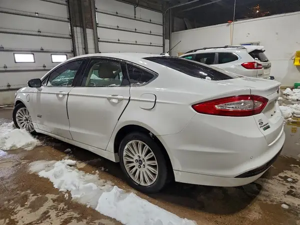 3FA6P0PU9GR165799 2016 FORD FUSION - Image 2