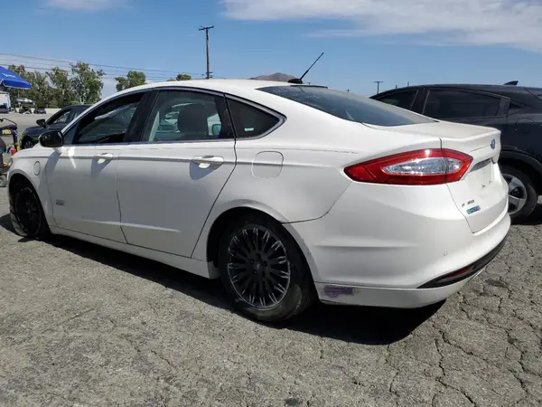 3FA6P0PU9GR230909 2016 FORD FUSION - Image 2