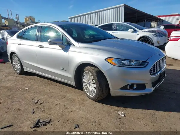 3FA6P0PU9GR232370 2016 FORD FUSION - Image 1