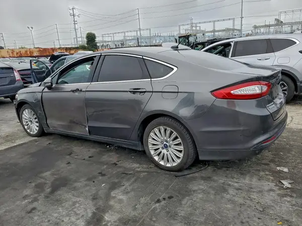 3FA6P0PU9GR304801 2016 FORD FUSION - Image 2