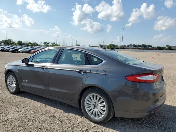3FA6P0PU9GR323896 2016 FORD FUSION - Image 2