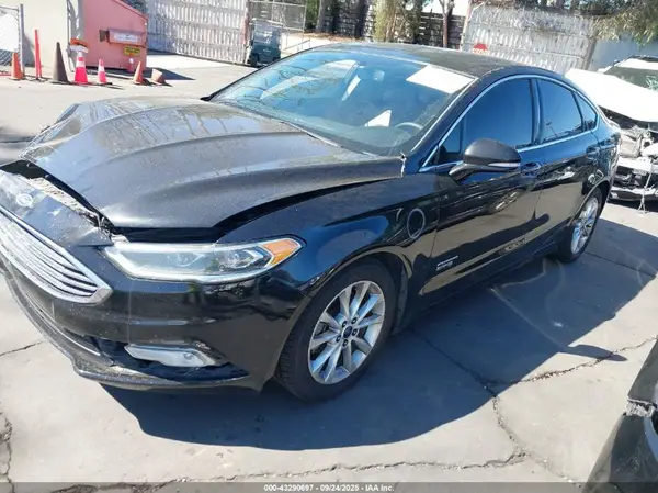 3FA6P0PU9HR110495 2017 FORD FUSION - Image 2