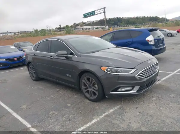 3FA6P0PU9HR201086 2017 FORD FUSION - Image 1