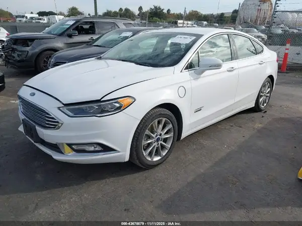 3FA6P0PU9HR329991 2017 FORD FUSION - Image 2