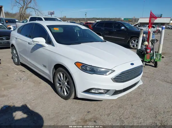 3FA6P0PU9HR380262 2017 FORD FUSION - Image 1