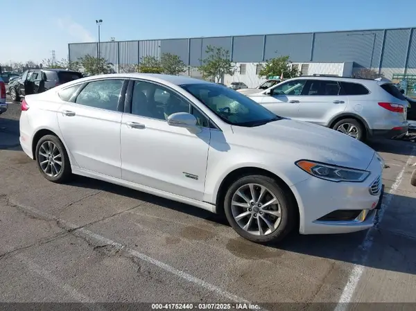 3FA6P0PU9JR103603 2018 FORD FUSION - Image 1