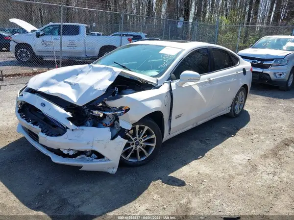 3FA6P0PU9JR105934 2018 FORD FUSION - Image 2