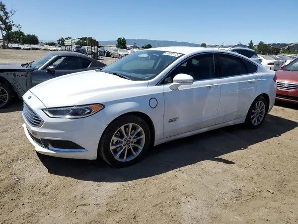 3FA6P0PU9JR111121 2018 FORD FUSION - Image 1