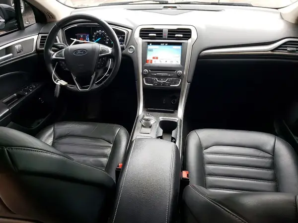 3FA6P0PU9JR130073 2018 FORD FUSION - Image 8