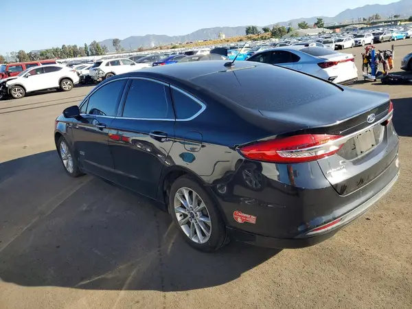 3FA6P0PU9JR218556 2018 FORD FUSION - Image 2