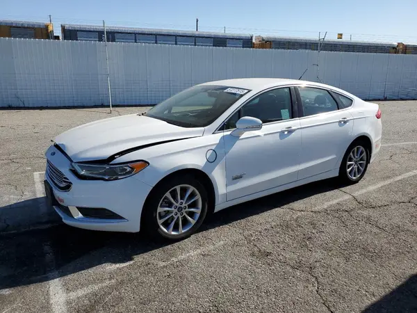 3FA6P0PU9JR240850 2018 FORD FUSION - Image 1
