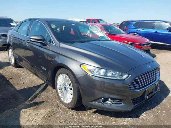 3FA6P0PUXGR120810 2016 FORD FUSION - Image 1