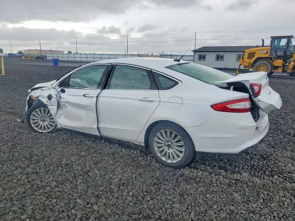 3FA6P0PUXGR320893 2016 FORD FUSION - Image 2