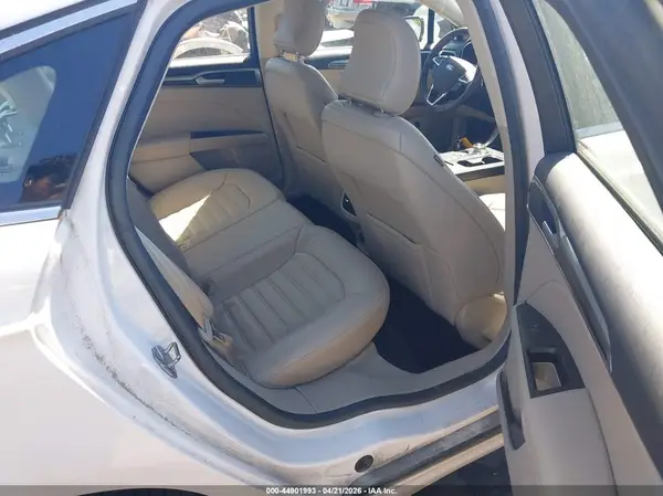 3FA6P0PUXHR153940 2017 FORD FUSION - Image 8
