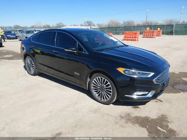 3FA6P0PUXHR329739 2017 FORD FUSION - Image 1