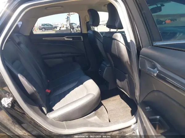 3FA6P0PUXHR354642 2017 FORD FUSION - Image 8