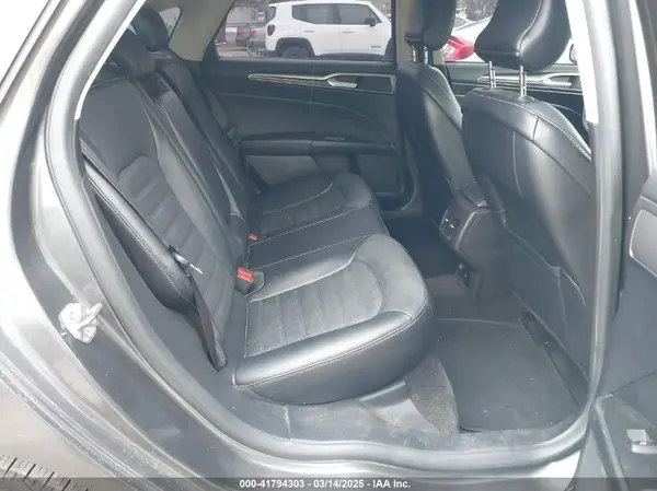 3FA6P0PUXHR379945 2017 FORD FUSION - Image 8