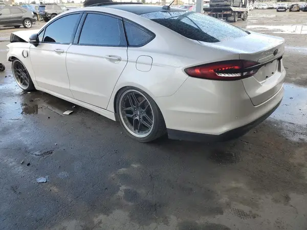 3FA6P0PUXJR136738 2018 FORD FUSION - Image 2