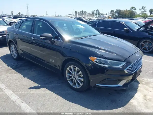 3FA6P0PUXJR211695 2018 FORD FUSION - Image 1