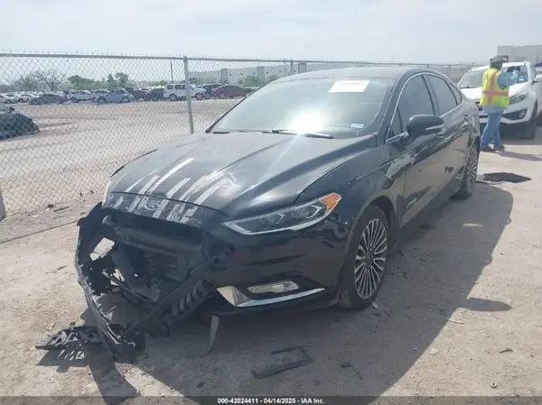 3FA6P0RU0HR260945 2017 FORD FUSION - Image 2