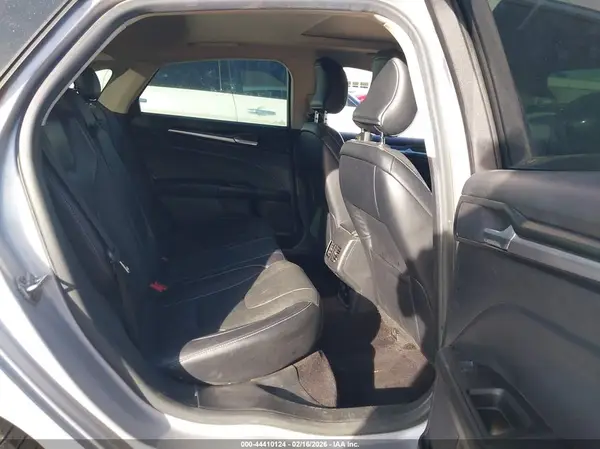 3FA6P0RU0HR322974 2017 FORD FUSION - Image 8