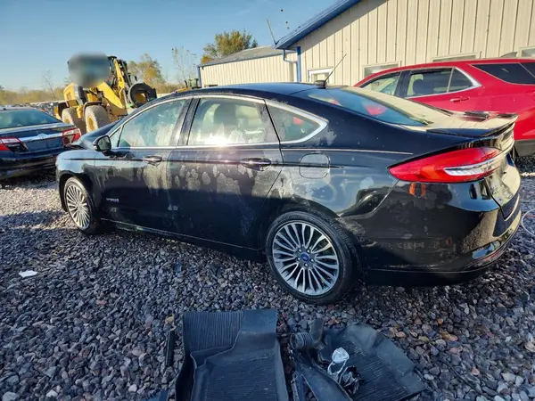 3FA6P0RU0JR120559 2018 FORD FUSION - Image 2
