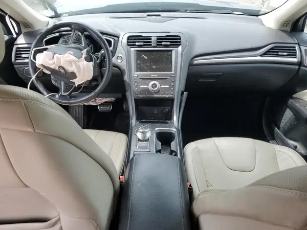 3FA6P0RU0JR147261 2018 FORD FUSION - Image 8