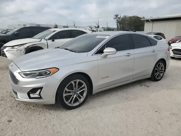 3FA6P0RU0KR139677 2019 FORD FUSION - Image 1