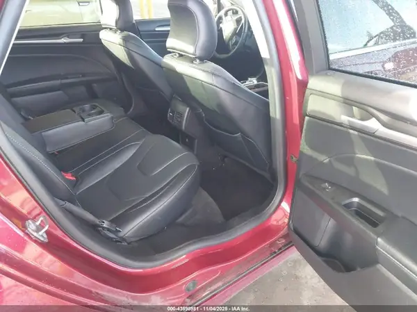 3FA6P0RU0KR227337 2019 FORD FUSION - Image 8