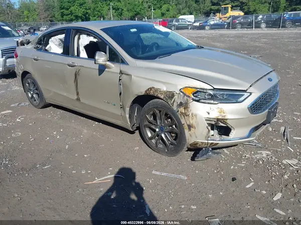 3FA6P0RU0KR227726 2019 FORD FUSION - Image 1