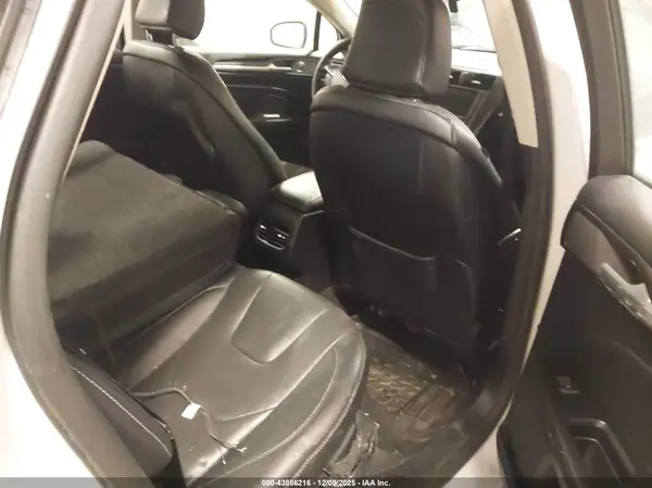 3FA6P0RU0LR141527 2020 FORD FUSION - Image 8