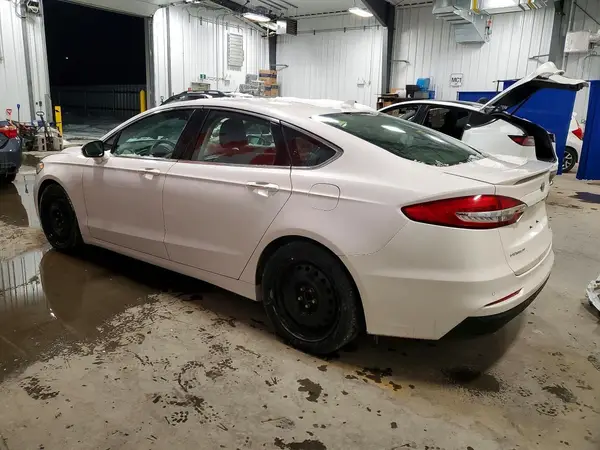 3FA6P0RU0LR157033 2020 FORD FUSION - Image 2