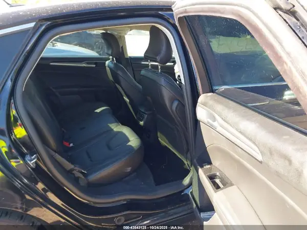 3FA6P0RU1GR203698 2016 FORD FUSION - Image 8