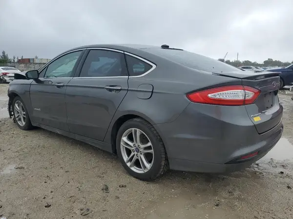 3FA6P0RU1GR204009 2016 FORD FUSION - Image 2