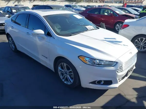 3FA6P0RU1GR259947 2016 FORD FUSION - Image 1