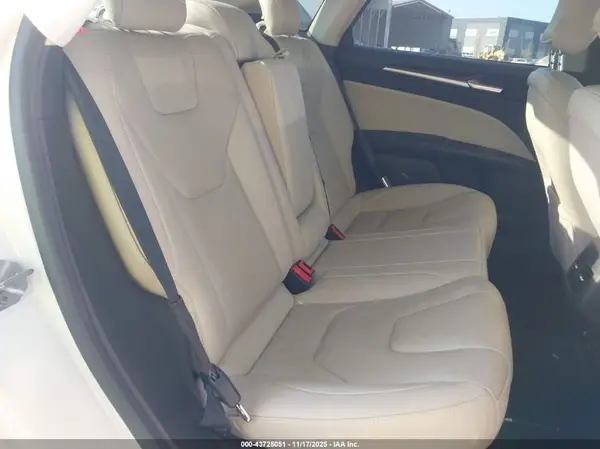 3FA6P0RU1HR138028 2017 FORD FUSION - Image 8