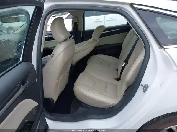3FA6P0RU1HR233107 2017 FORD FUSION - Image 8
