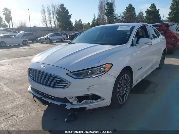 3FA6P0RU1JR116844 2018 FORD FUSION - Image 2
