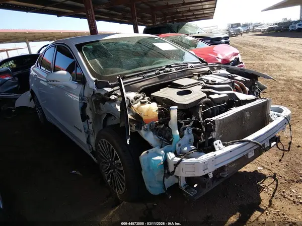 3FA6P0RU1JR120327 2018 FORD FUSION - Image 1
